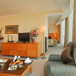 Hotel Wyndham Grand Ozdilek Thermal &
