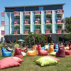 Hotel Linda Butik Guemuelduer